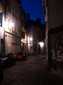  ruelle éclairée